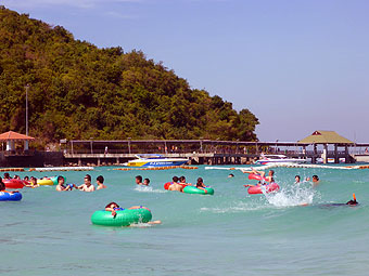 Tawaen Beach, Koh Larn, Thailand