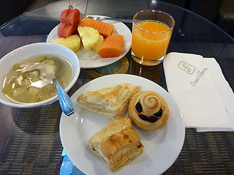 Louis' Tavern Dayroom & CIP Lounge at Suvarnabhumi International Airport