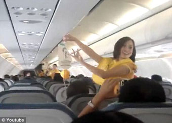 Cebu Pacific FAs dancing