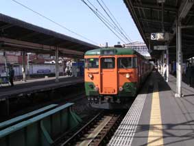 東海道本線113系普通電車